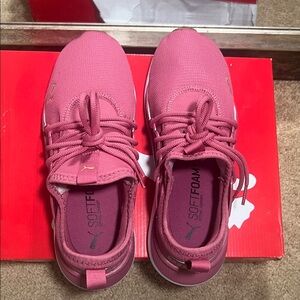PUMA Women's Mauve Athletic Sneakers